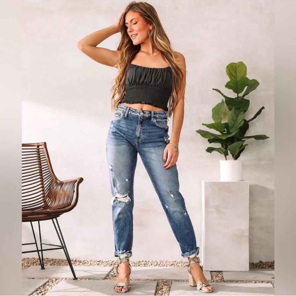 KanCan Signature High Rise Relaxed Fit Tapered Leg Jeans Distressed Size 26